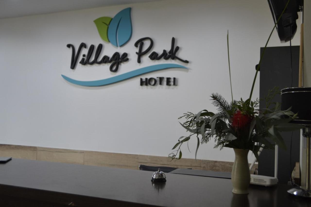 Village Park Тандил Екстериор снимка