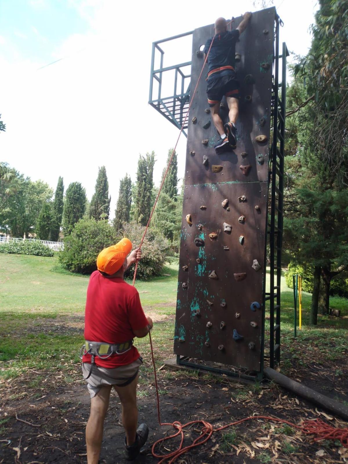 Village Park Тандил Екстериор снимка